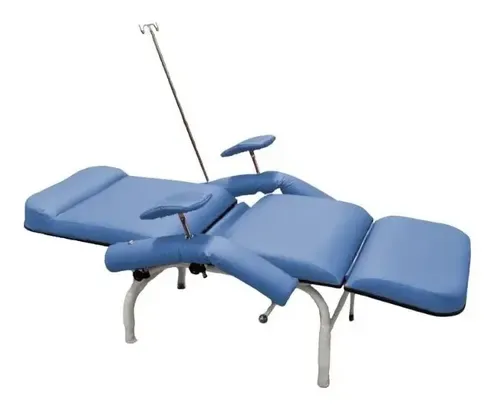 Poltrona Hospitalar Coleta De Sangue C/ Sup. Soro Luxo 4 Pos